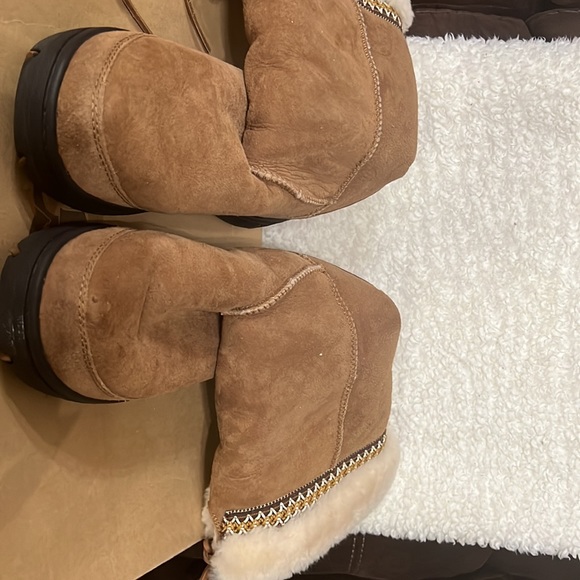 Ugg Boots - Picture 5 of 6